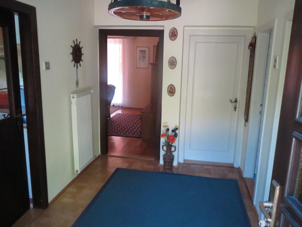 Bungalow Moewe Portschach am Woerthersee Bilik gambar
