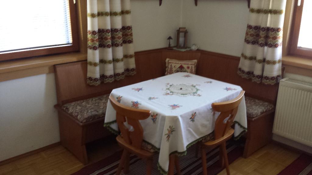 Bungalow Moewe Portschach am Woerthersee Bilik gambar